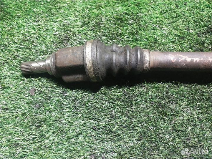 Полуось передняя левая Renault Scenic II