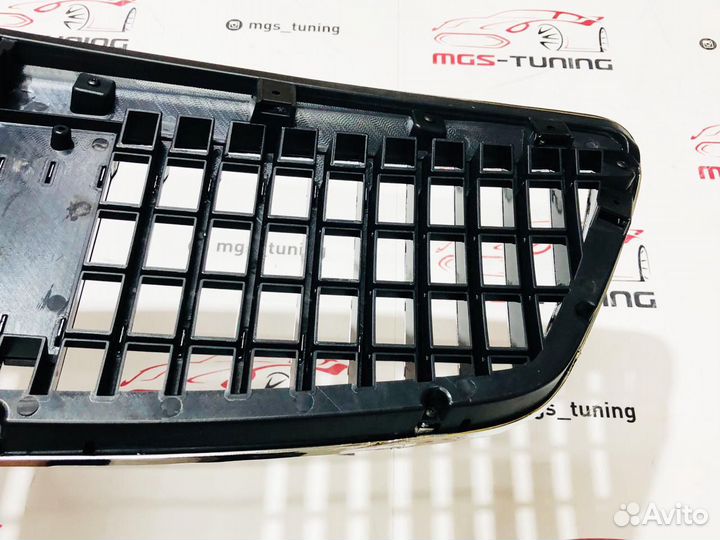 Решетка Mercedes S-class w221 Maybach 05-09 гг