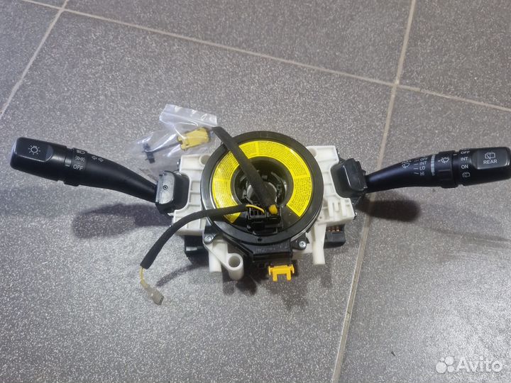 Подрулевой переключатель Hyundai Santa Fe Classic