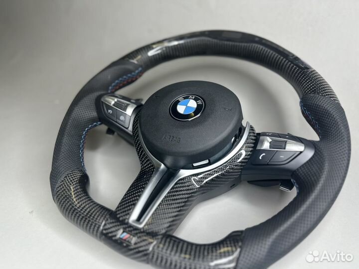 Руль BMW F10 M5 F01 F06 M6 F12 F13 карбон тахометр