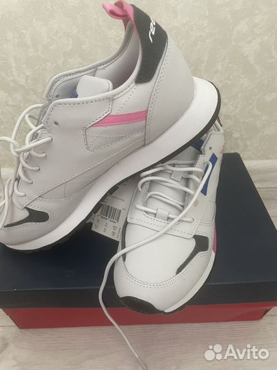 Кроссовки reebok женские