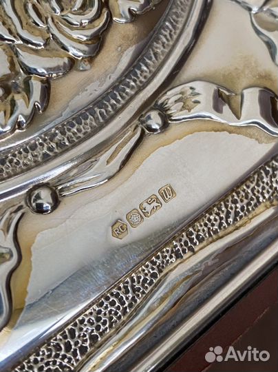 Шкатулка с серебром