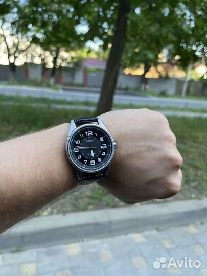 Наручные часы Casio