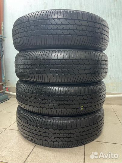 Bridgestone Dueler H/L 400 215/70 R17