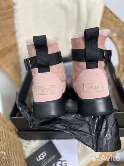 Ugg Boom Buckle Boot Pink