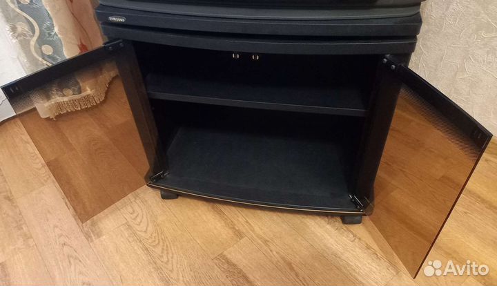 Тумба под телевизор