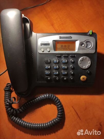 Телефон Panasonic KX-TCD540RUT с автоответчиком