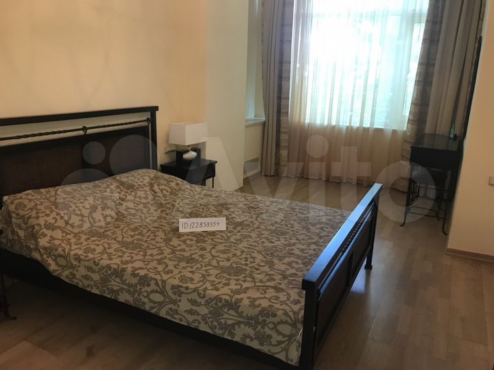 2-к. квартира, 90 м², 3/19 эт.