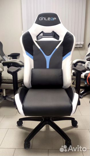 Компьютерное кресло большое и красивое