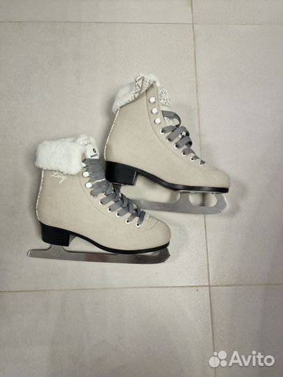 Коньки фигурные женские Nordway 38