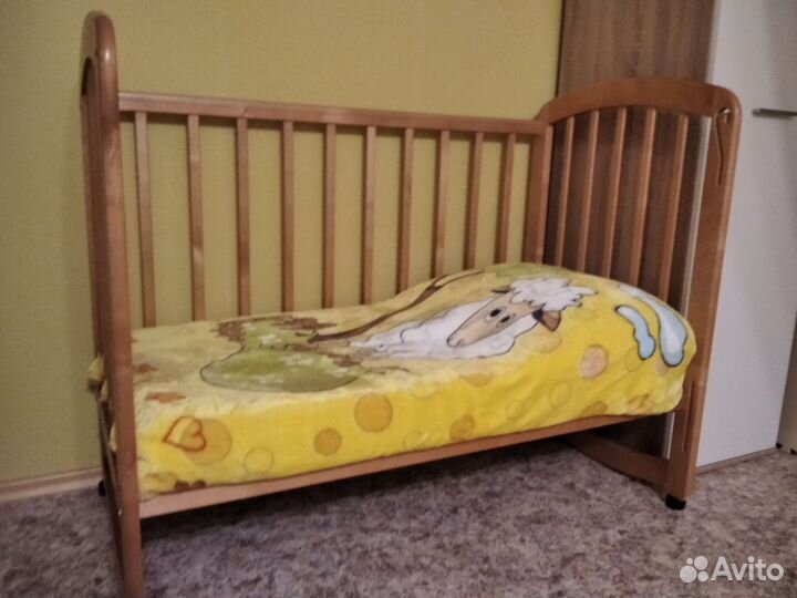 Детская кровать деревянная