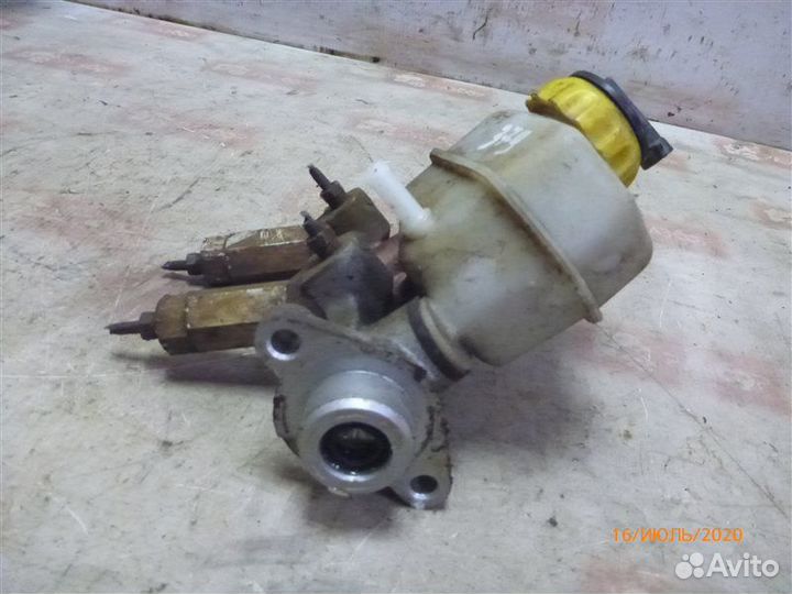 Главный тормозной цилиндр Chevrolet Lanos T100