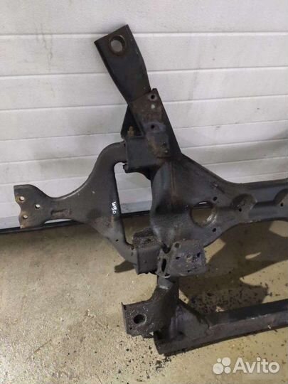 Балка Mercedes Vito W639