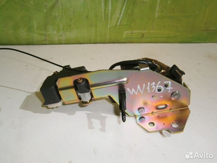 Уплотнитель замок стекла Volkswagen Touareg