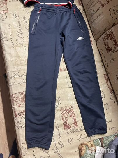 Костюм спортивный