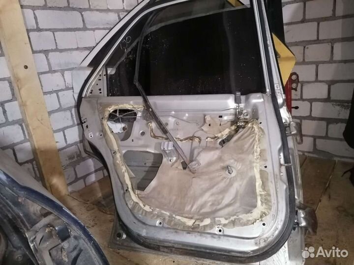 Дверь задняя левая Honda Civic 5