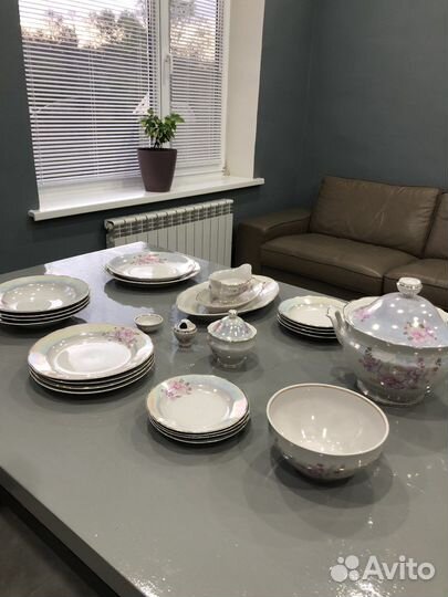 Сервиз столовый фарфоровый