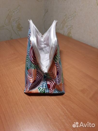 Косметички новые