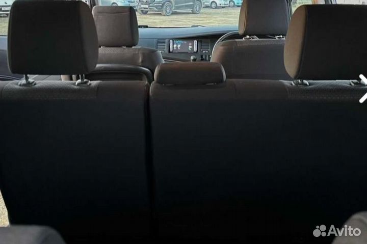 Toyota Isis 1.8 AT, 2007, 290 000 км