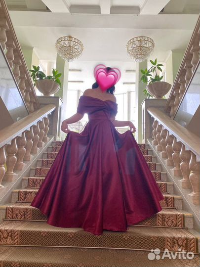 Вечернее платье