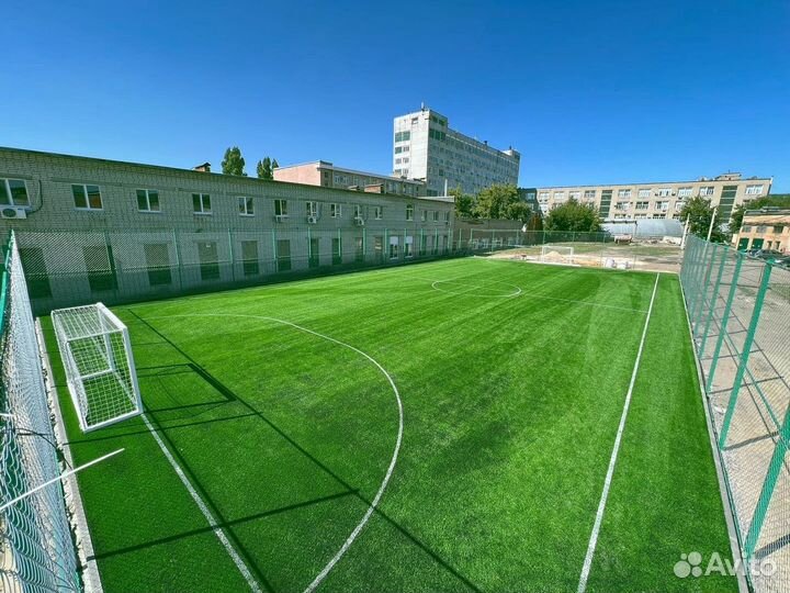 Почасовая аренда футбольного зала и открытого поля