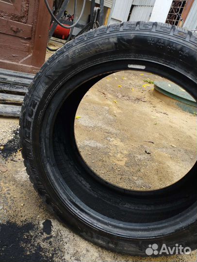 Dunlop SP Winter Ice 02 245/45 R17 99T