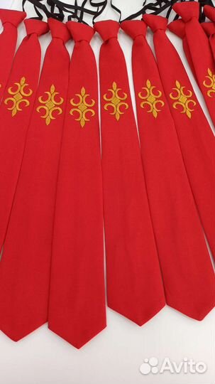 Галстук с орнаментом