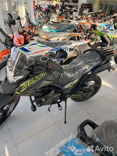 Мотоцикл туристический Avantis Tourist 250: 6 передач и плавный ход