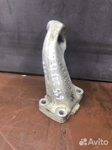 Кронштейн двигателя om615 mercedes