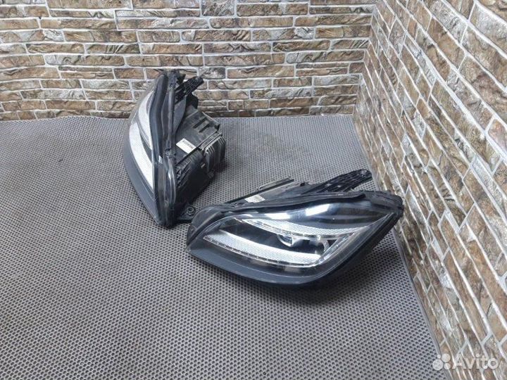 Фара Mercedes-Benz CLS-Class