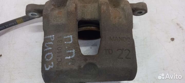 Суппорт передний правый Kia Rio 3