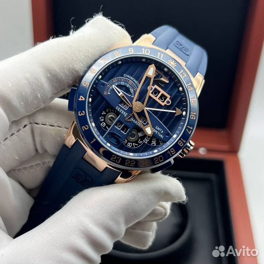 Часы Ulysse Nardin El Toro GMT Blue Gold