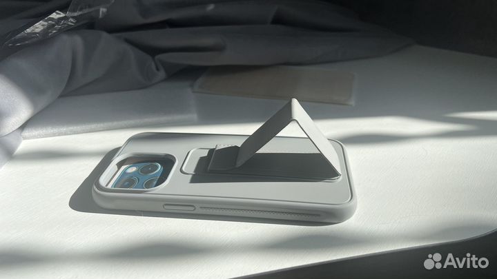 Чехол на iPhone 13 pro