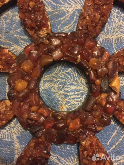 Штурвал с янтарём