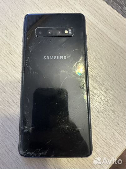 Samsung Galaxy S10+, 8/128 ГБ