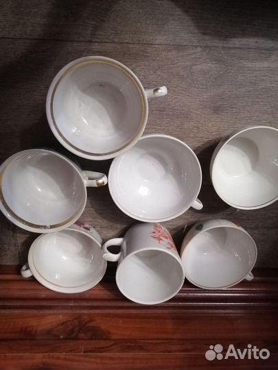 Чайные чашки с блюдцами