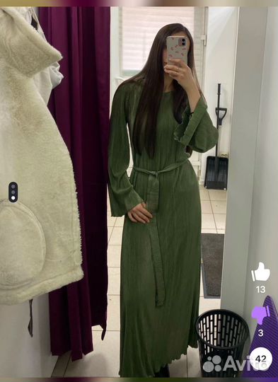 Платье нарядное 48