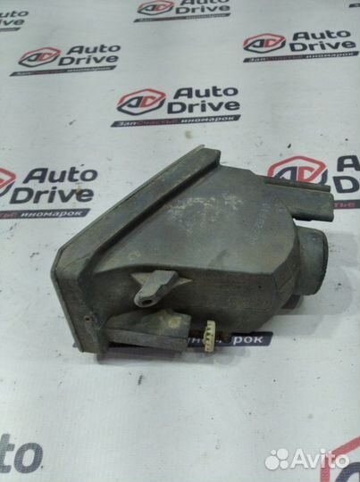 Фара противотуманная правая передняя Toyota Rav4