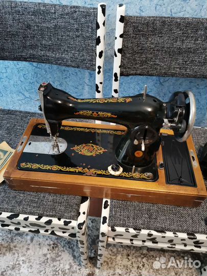 Швейная машинка Подольск с электроприводом