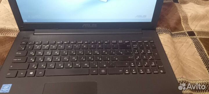 Ноутбук asus