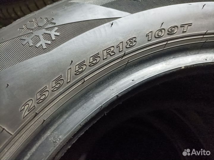 Roadstone Winguard WinSpike SUV 255/55 R18