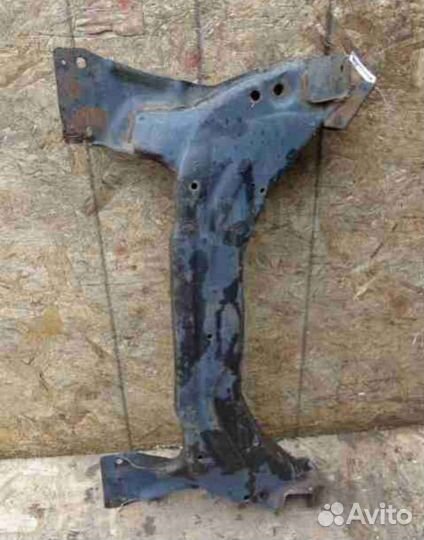 Балка передняя Land Rover Freelander1