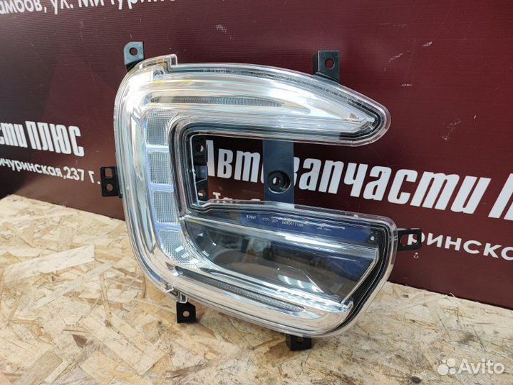 Фара противотуманная передняя правая Renault