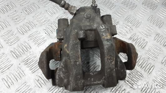 Суппорт тормозной задний правый mercedes benz E-cl