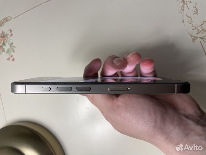 iPhone 15 Pro, 256 ГБ