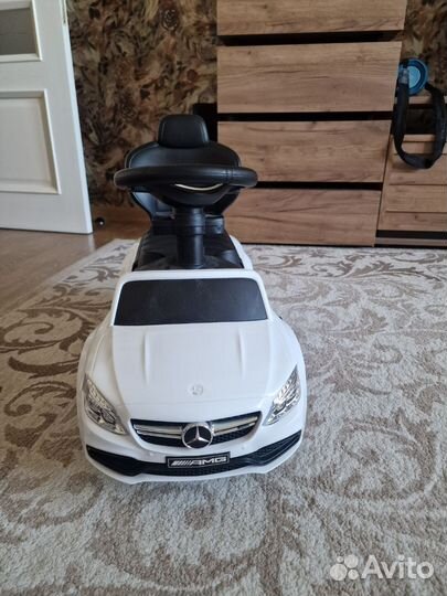 Машинка толокар