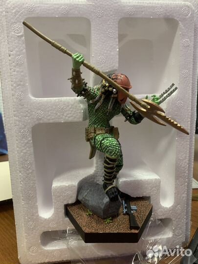 Настольная фигурка Predator