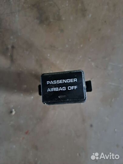 Кнопка подушки на Porsche Cayenne 955