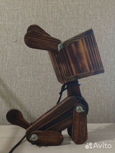 Светильник настольный