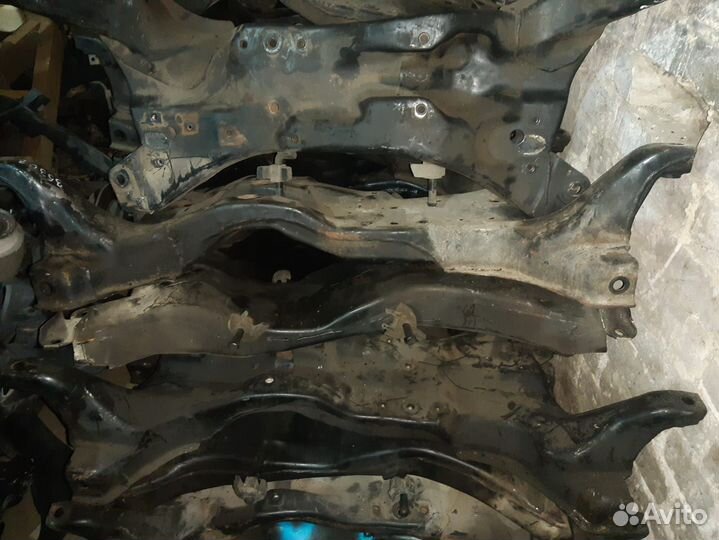 Подрамник (балка подмоторная) Ланцер 9 оригинал